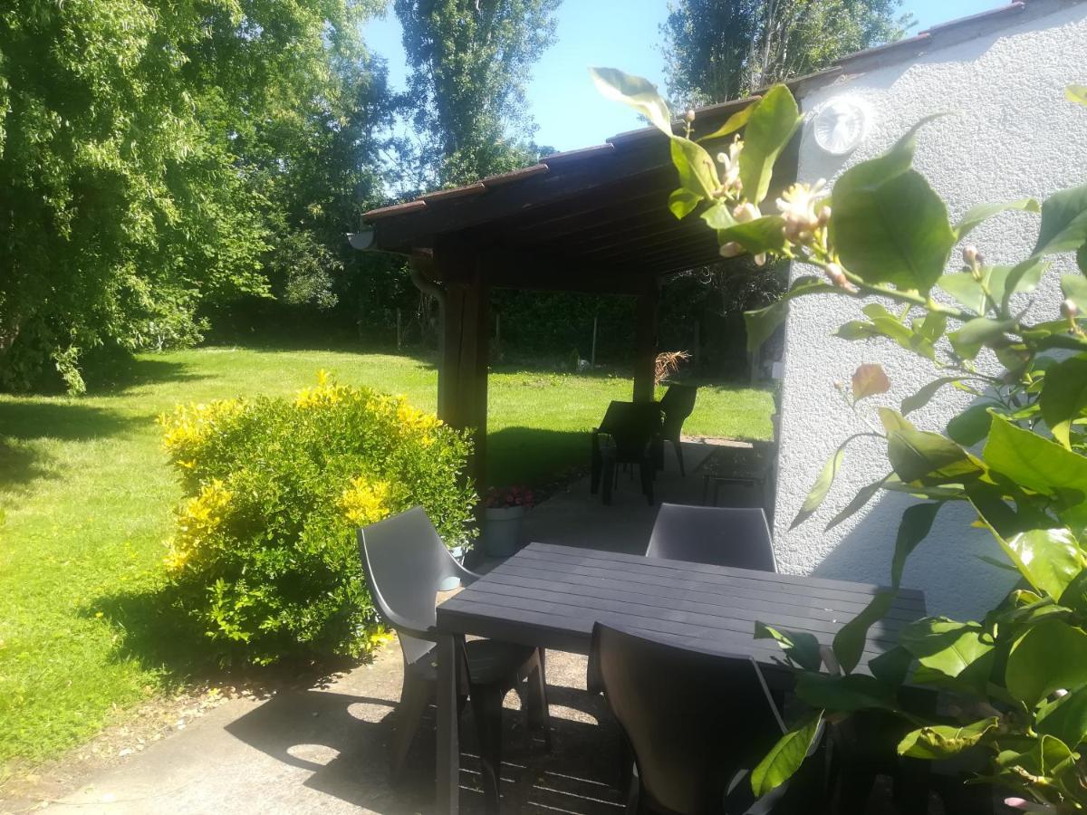 Studio Avec Jardin A 5 Min Du Parc Walibi Roquefort  Exterior foto